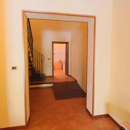 Peaceful Farmhouse In With Swimming Pool קאלי