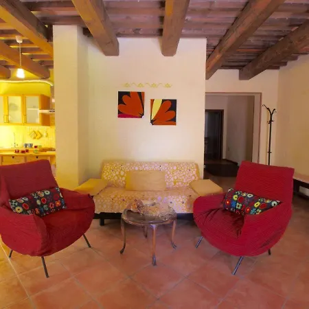 Peaceful Farmhouse In With Swimming Pool Nyaraló *