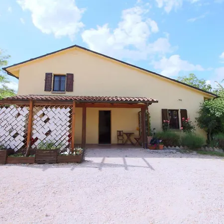 Peaceful Farmhouse In With Swimming Pool * קאלי